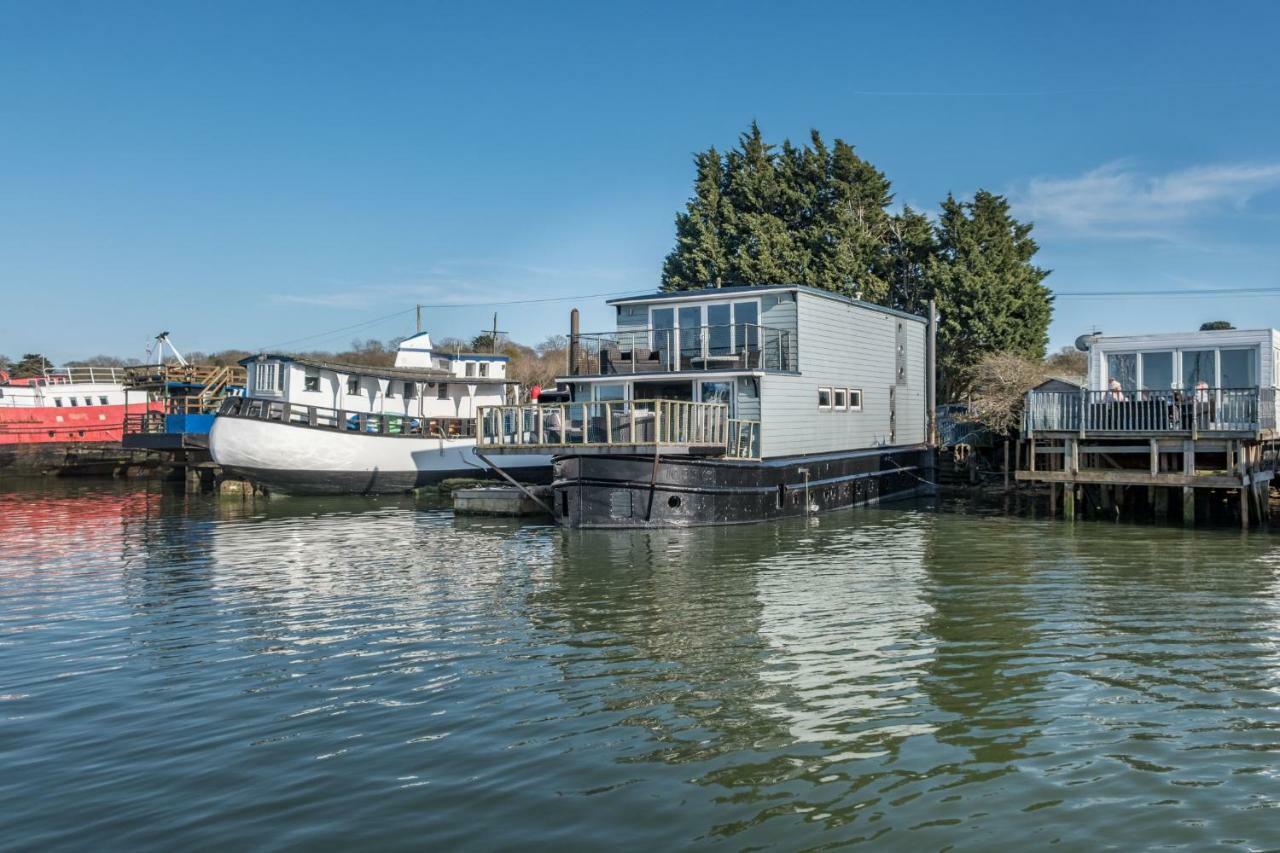 ニューポート Houseboat Harbourside View Bed & Breakfast エクステリア 写真